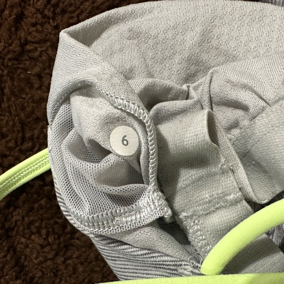 Lululemon Tank - Size 6 - Picture 4 of 4